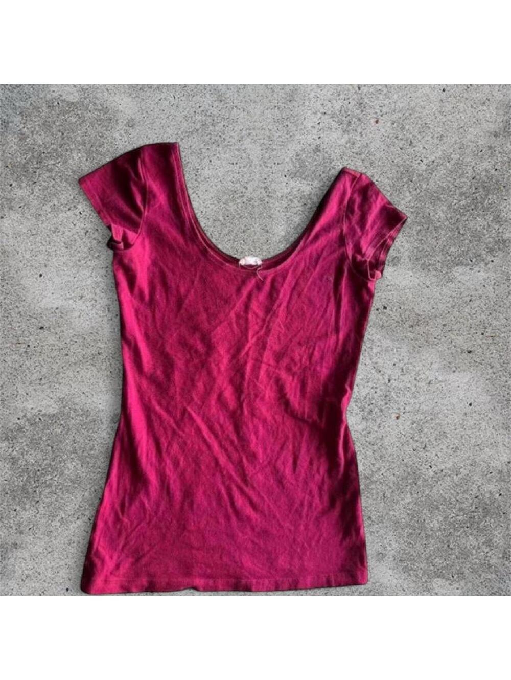 garage burgundy top